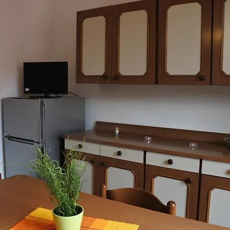 Ampio E Luminoso Vicino Zara Appartement