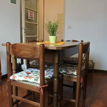 Ampio E Luminoso Vicino Zara Appartement