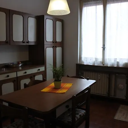 Ampio E Luminoso Vicino Zara